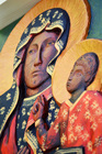 Matka Boża Częstochowska Królowa Polski – płaskorzeźba ze sztucznego kamienia, ręcznie malowana (3)